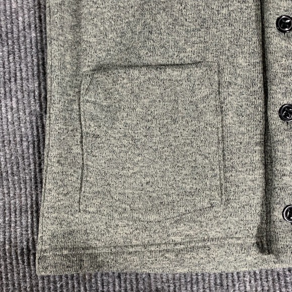 Levis Sweater Womens XL‎ Fits Large Cardigan Shacket Collared Pockets Comfort - Picture 6 of 12